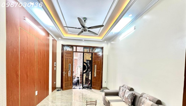 CẦN BÁN PHỐ THANH NHÀN, HAI BÀ TRƯNG 33M x 5T, Ô TÔ, KINH DOANH, GIÁ NHỈNH 4,9 tỷ CÓ THƯƠNG LƯỢNG. LH: 0967030136